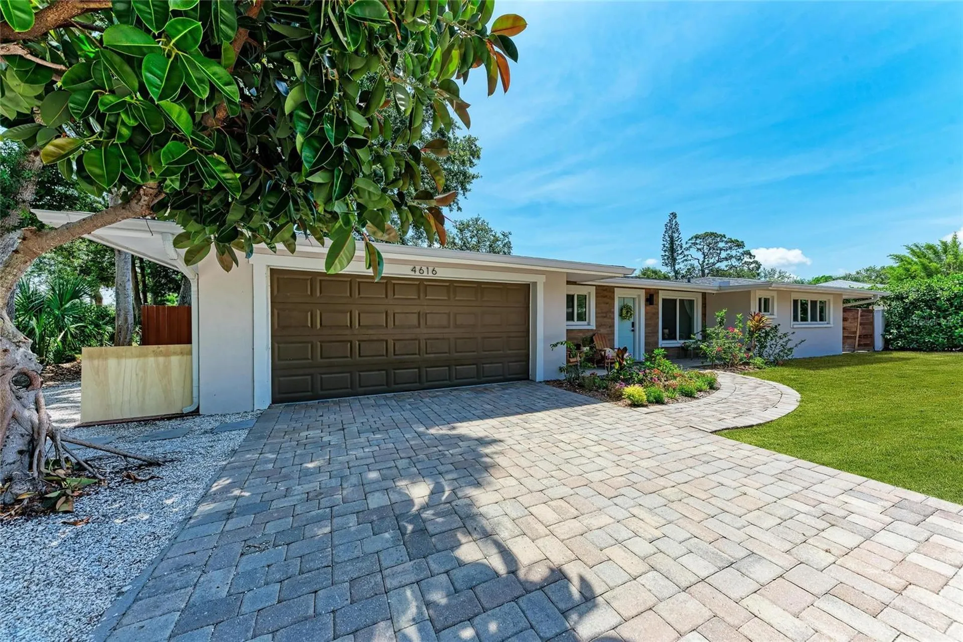 4616 Leeta Lane Sarasota FL 34234
