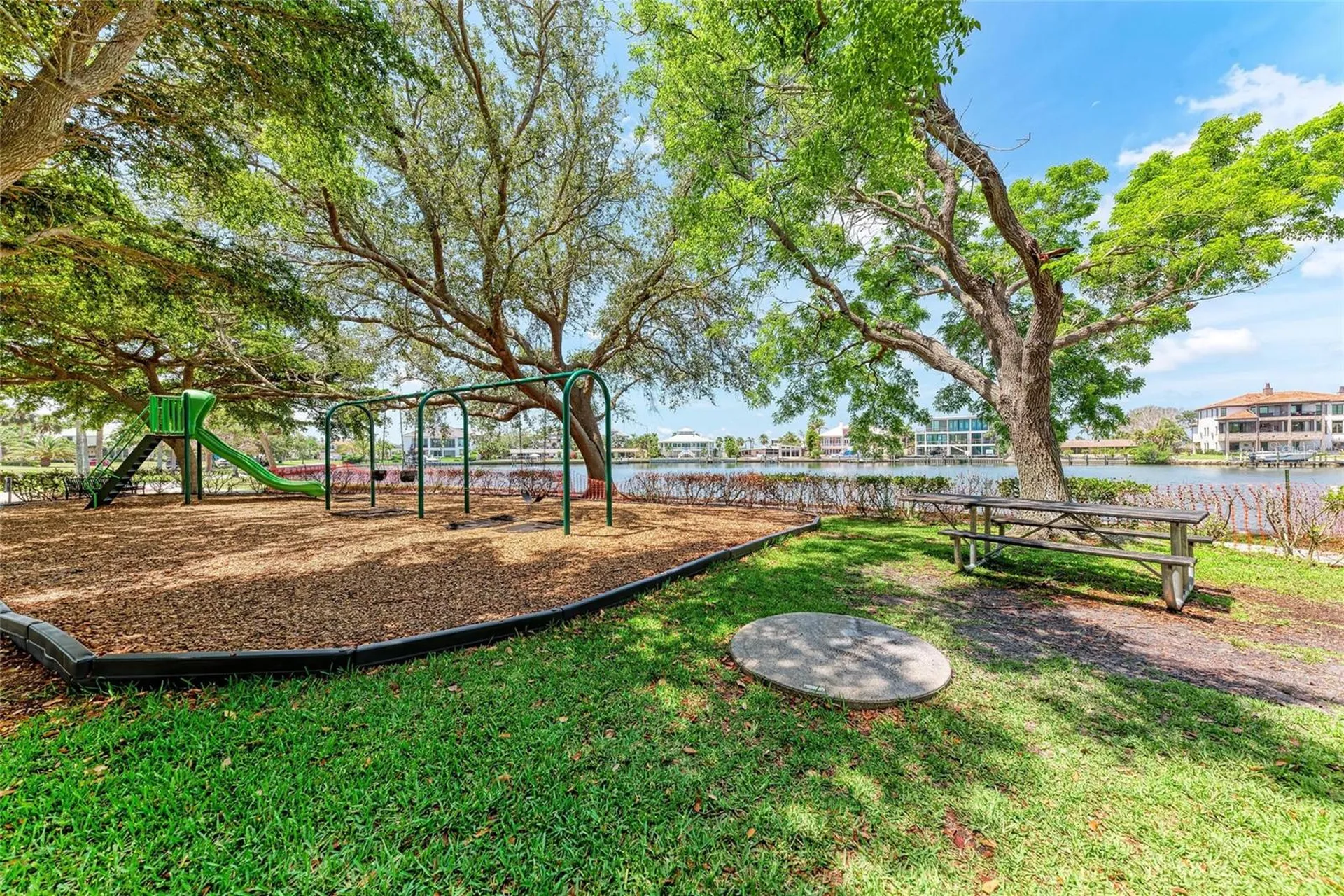 4616 Leeta Lane Sarasota FL 34234