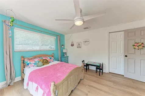 4616 Leeta Lane Sarasota FL 34234