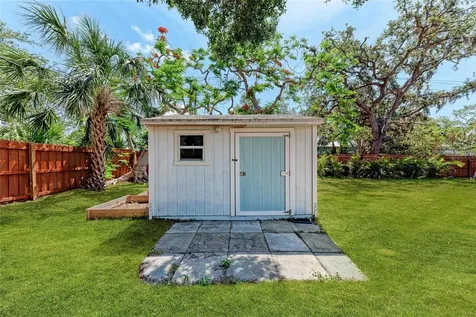 4616 Leeta Lane Sarasota FL 34234