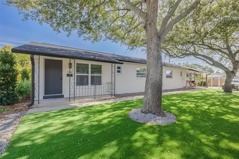 544 93rd Avenue N St Petersburg FL 33702