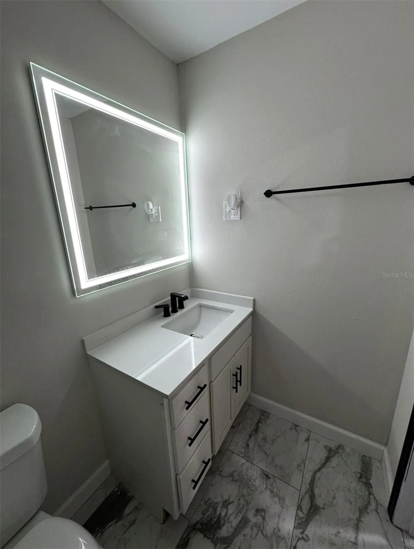 7714 W Powhatan Tampa FL 33615