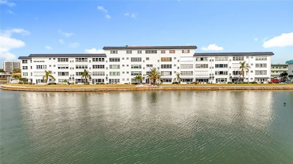 5960 30th Avenue S Gulfport FL 33707