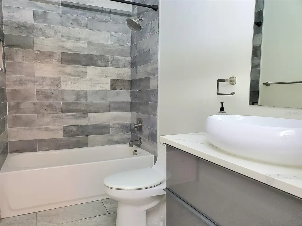 6522 Hidden Beach Circle Orlando FL 32819