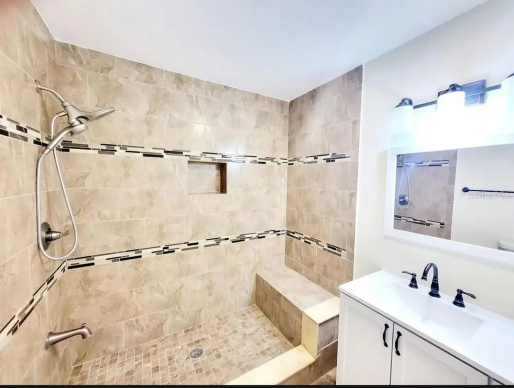 8605 May Circle Tampa FL 33614