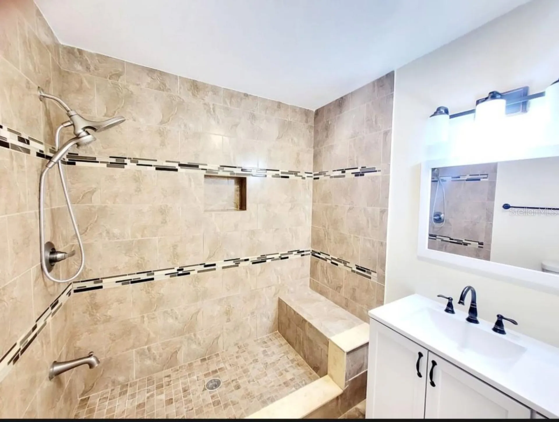 8605 May Circle Tampa FL 33614