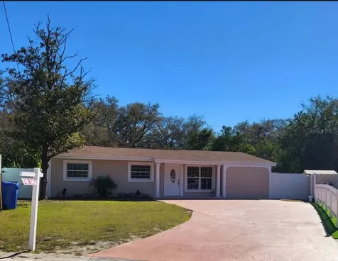 8605 May Circle Tampa FL 33614