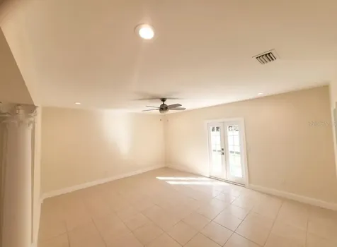 8605 May Circle Tampa FL 33614