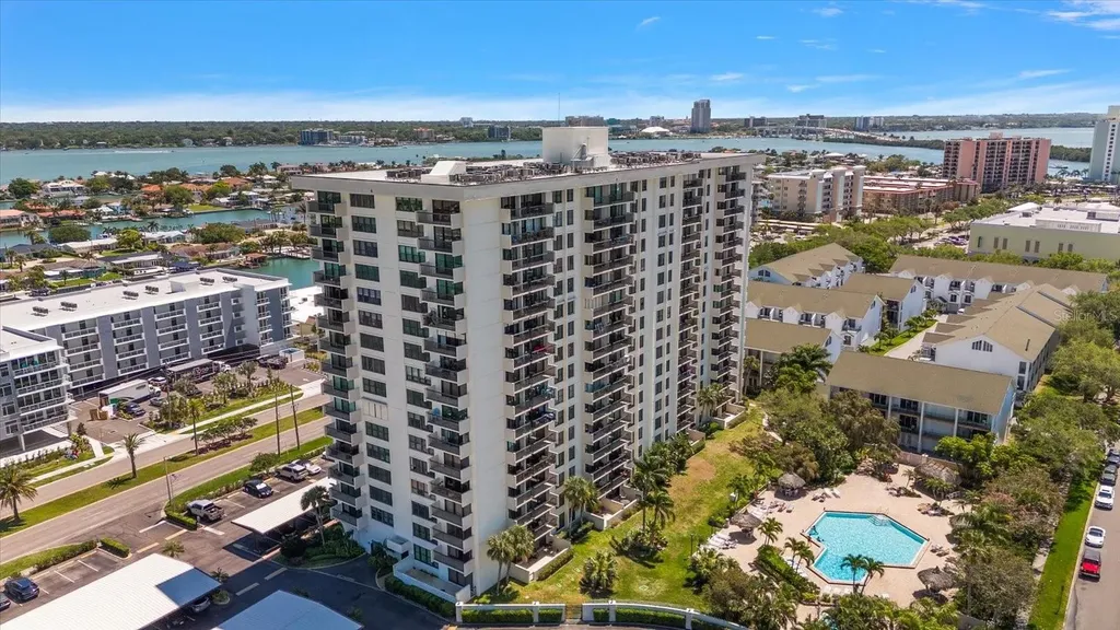400 Island Way Clearwater FL 33767