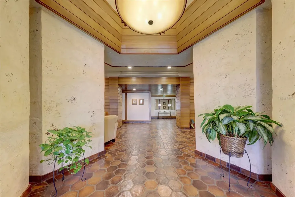 400 Island Way Clearwater FL 33767