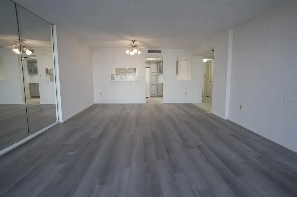 400 Island Way Clearwater FL 33767