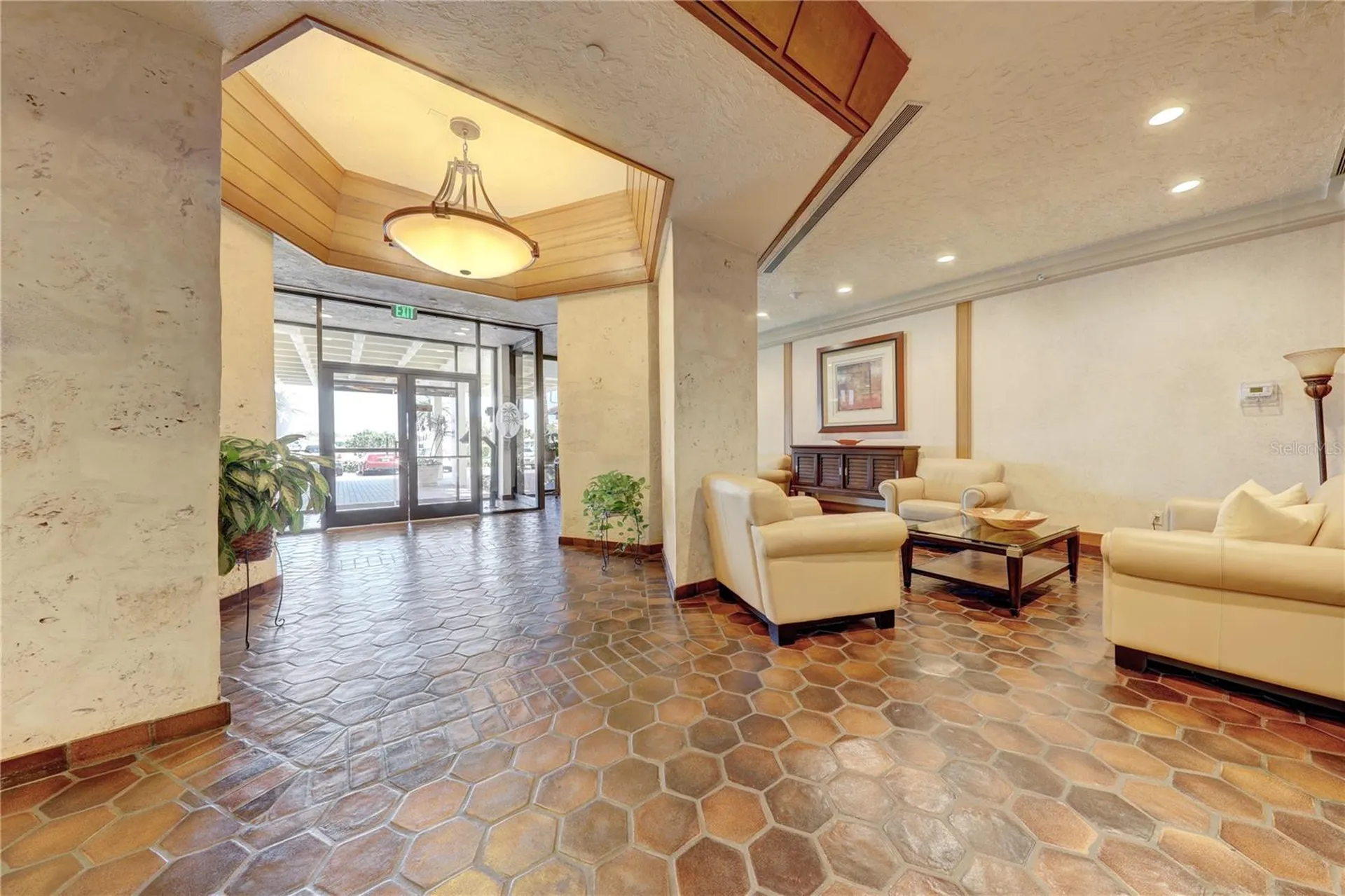 400 Island Way Clearwater FL 33767