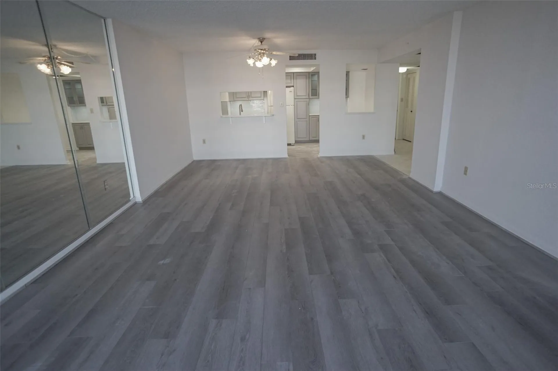 400 Island Way Clearwater FL 33767