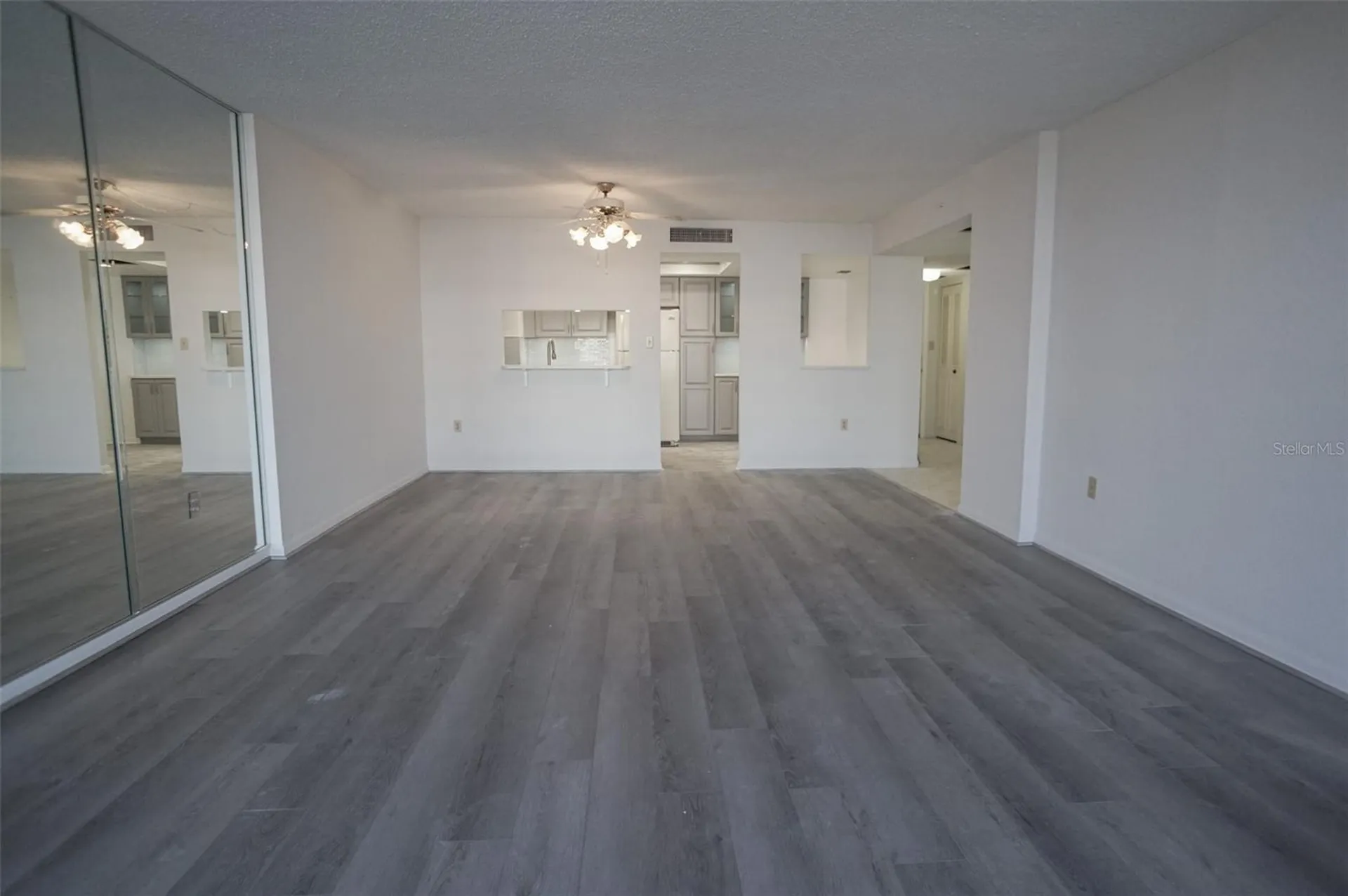 400 Island Way Clearwater FL 33767