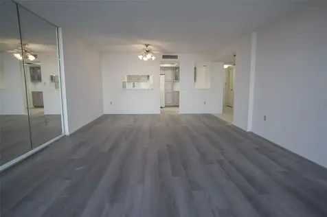 400 Island Way Clearwater FL 33767