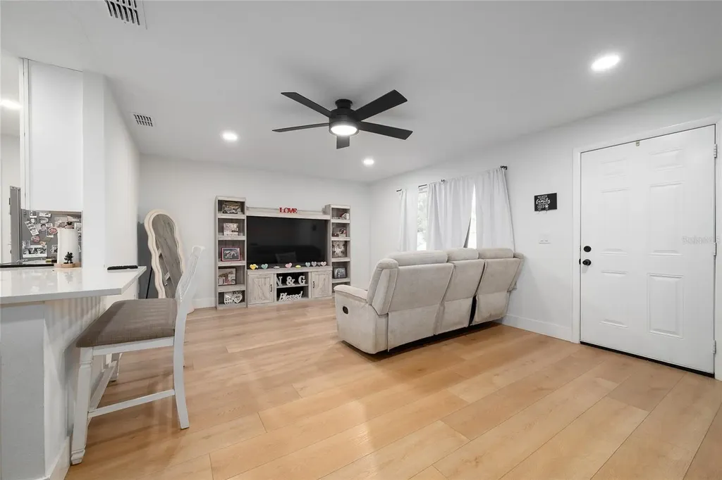 768 California Woods Circle Orlando FL 32824