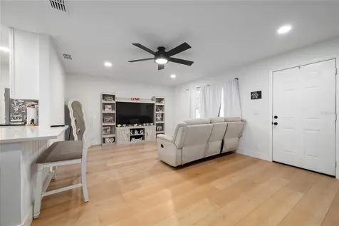 768 California Woods Circle Orlando FL 32824