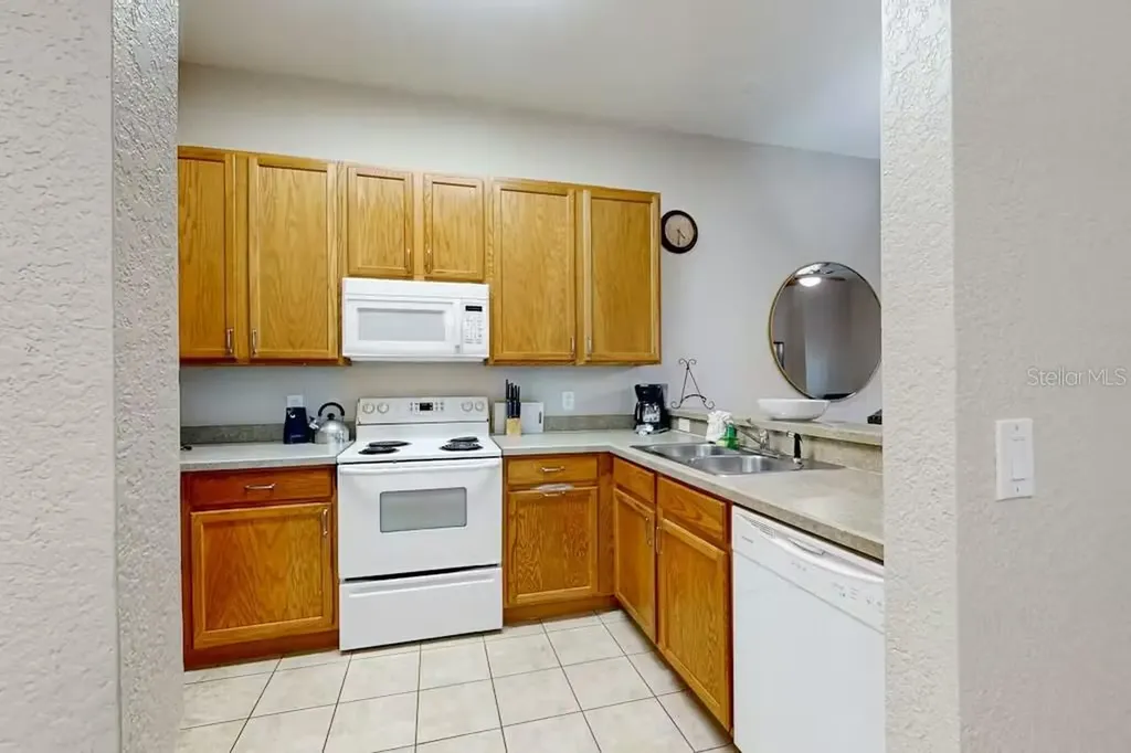 903 Gran Bahama Boulevard Davenport FL 33897