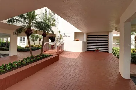 7871 Sailboat Key Boulevard S South Pasadena FL 33707