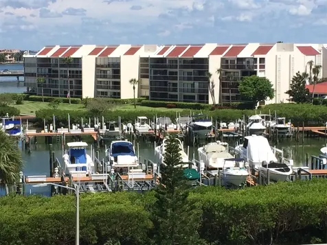 7871 Sailboat Key Boulevard S South Pasadena FL 33707