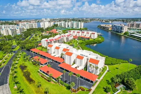 7871 Sailboat Key Boulevard S South Pasadena FL 33707