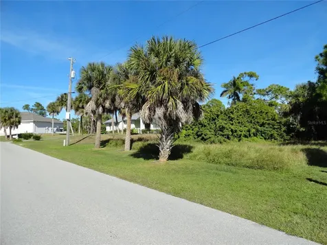 2146 Mccleod Street Port Charlotte FL 33953