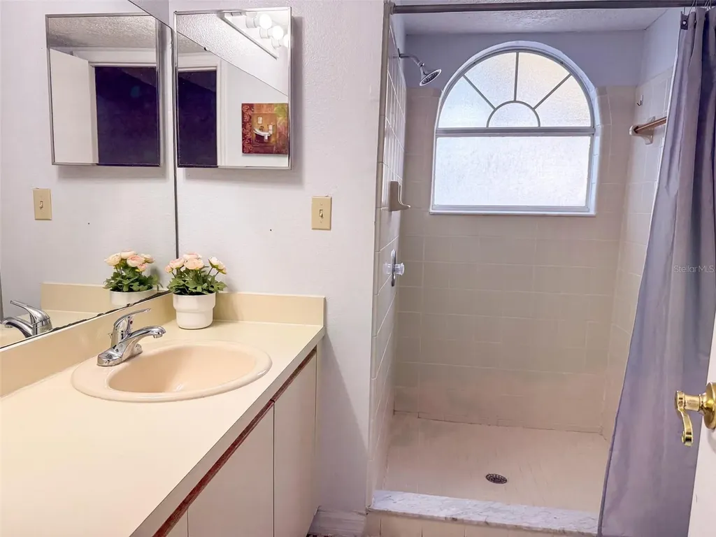 2731 N Poinciana Boulevard Kissimmee FL 34746