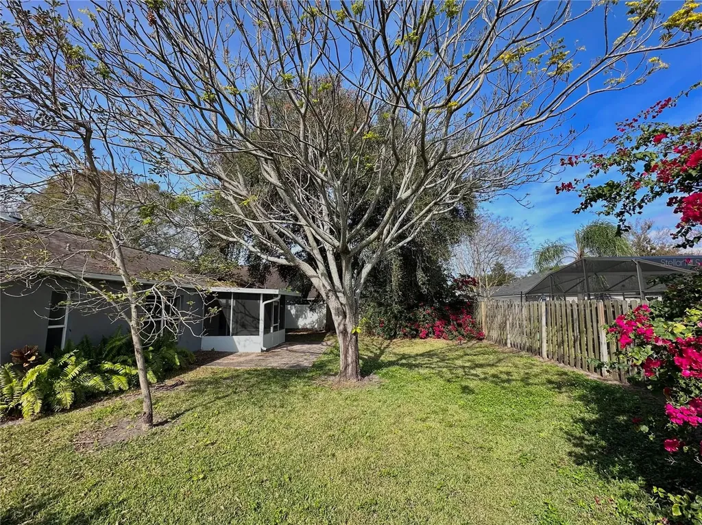4215 Red Bird Avenue St Cloud FL 34772