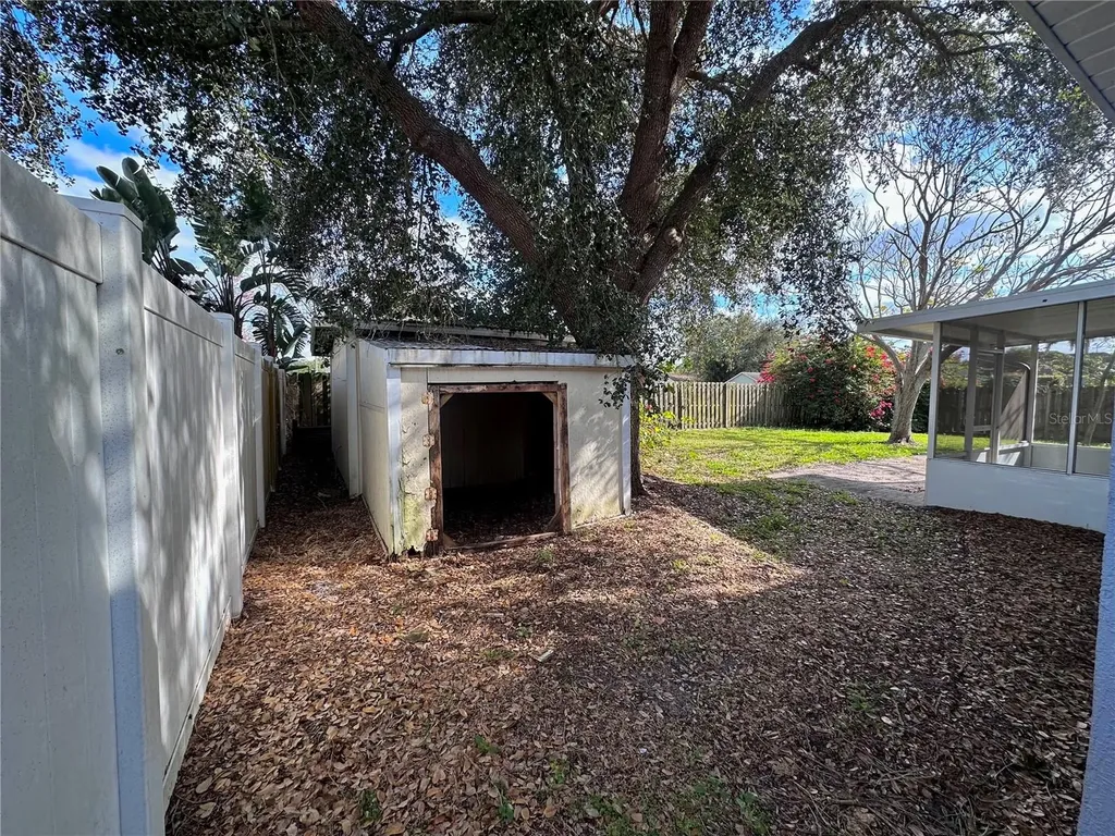 4215 Red Bird Avenue St Cloud FL 34772