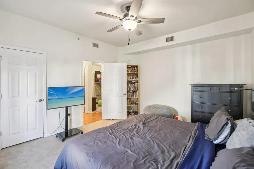 9872 Meadow Field Circle Tampa FL 33626