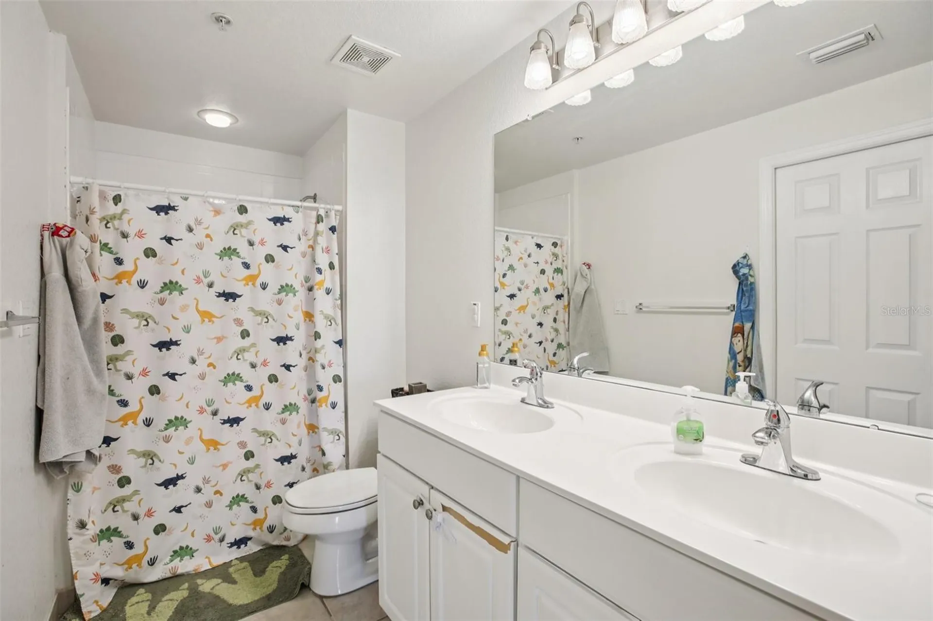 9872 Meadow Field Circle Tampa FL 33626