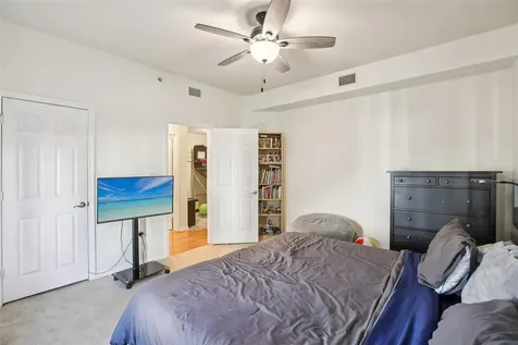 9872 Meadow Field Circle Tampa FL 33626