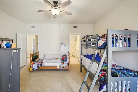9872 Meadow Field Circle Tampa FL 33626
