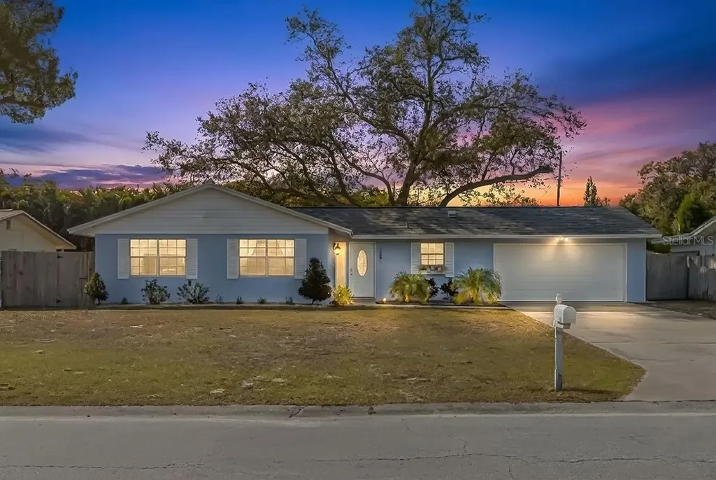2261 Beverly Lane Clearwater FL 33764