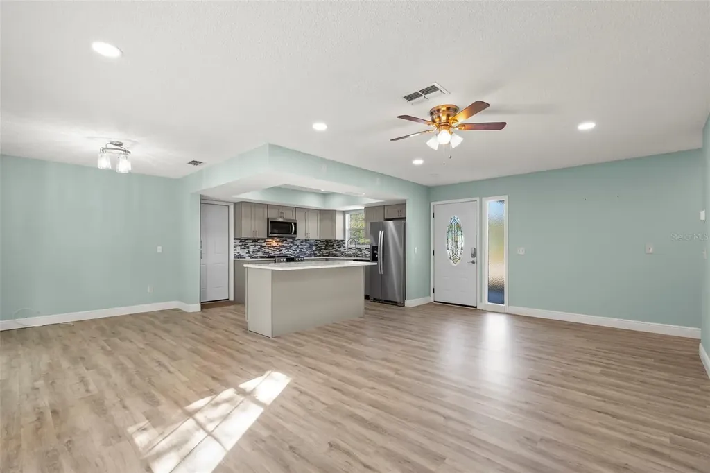 2261 Beverly Lane Clearwater FL 33764
