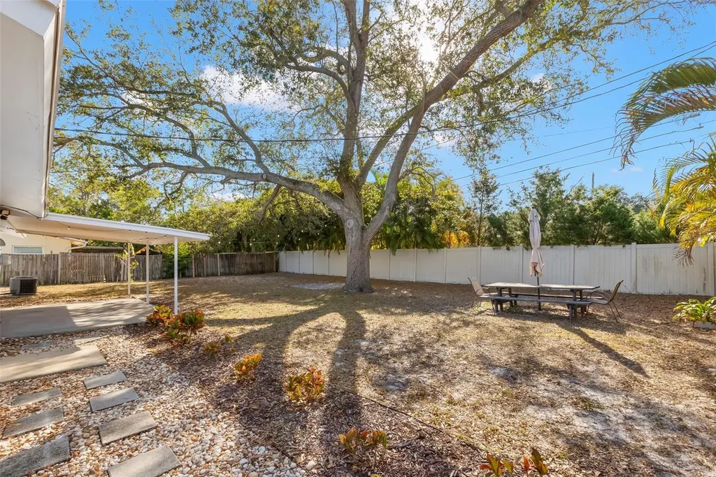 2261 Beverly Lane Clearwater FL 33764