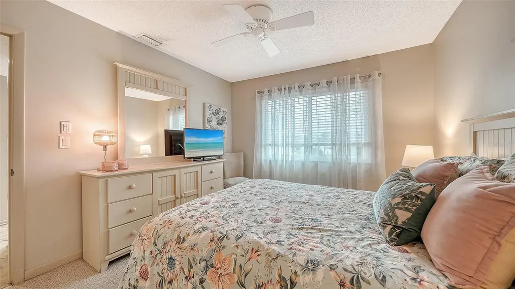 6204 Midnight Pass Road Sarasota FL 34242