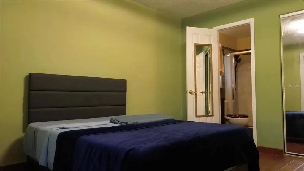 238 Lake Drive Orlando FL 32835