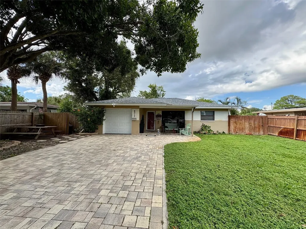 6317 18th Avenue N St Petersburg FL 33710