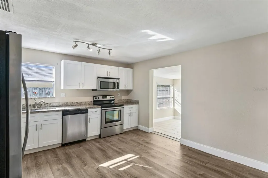 118 David Avenue Clearwater FL 33759