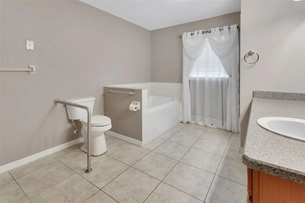 43746 Sunset Drive Paisley FL 32767