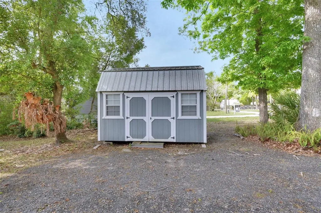 43746 Sunset Drive Paisley FL 32767