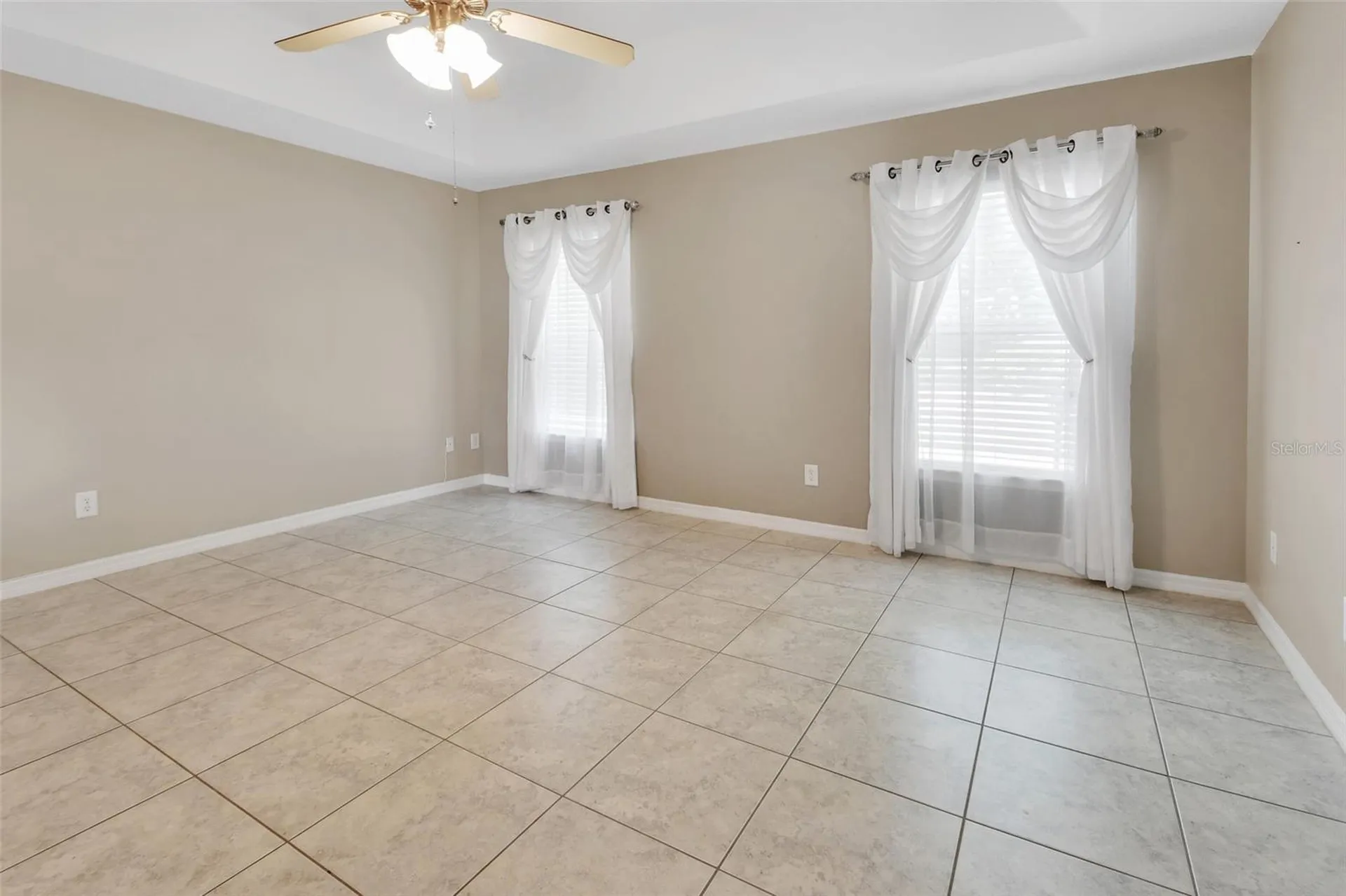 43746 Sunset Drive Paisley FL 32767