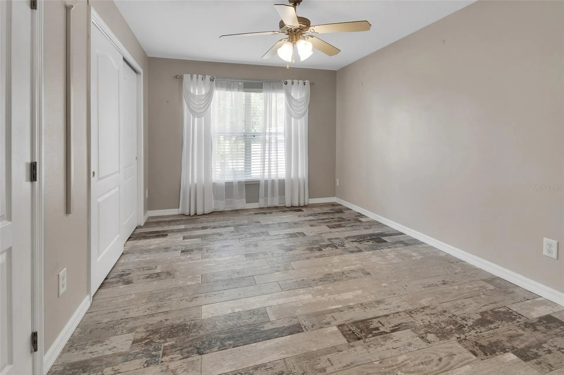 43746 Sunset Drive Paisley FL 32767