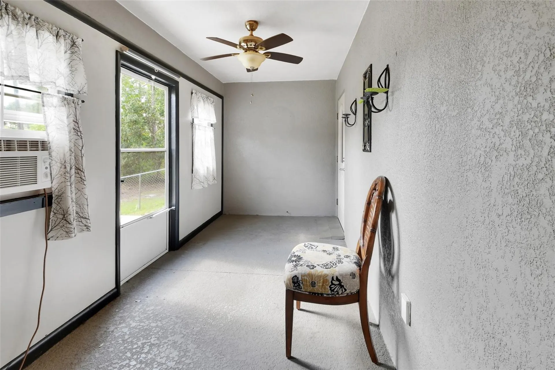 43746 Sunset Drive Paisley FL 32767