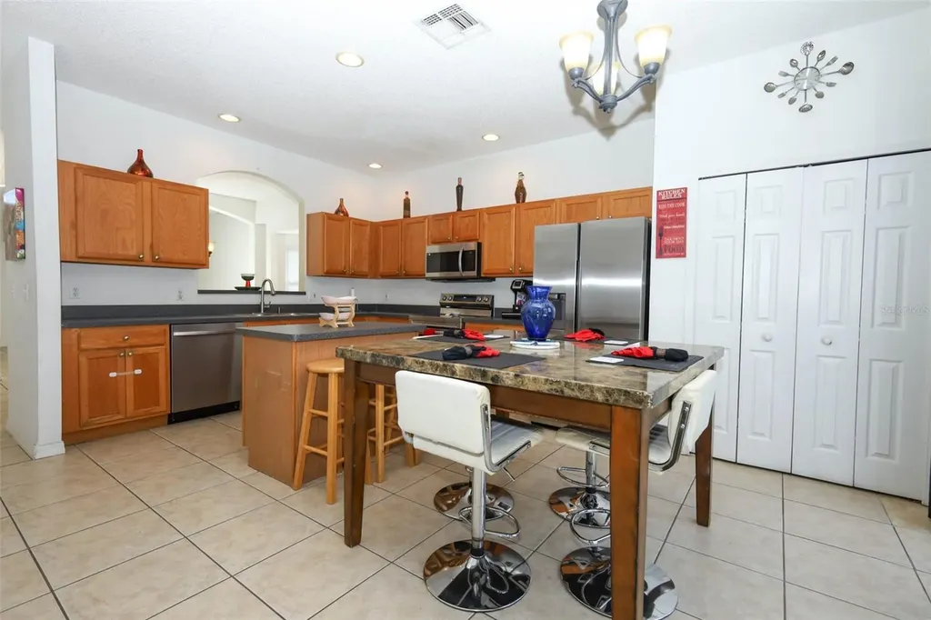 8449 Secret Key Cove Kissimmee FL 34747