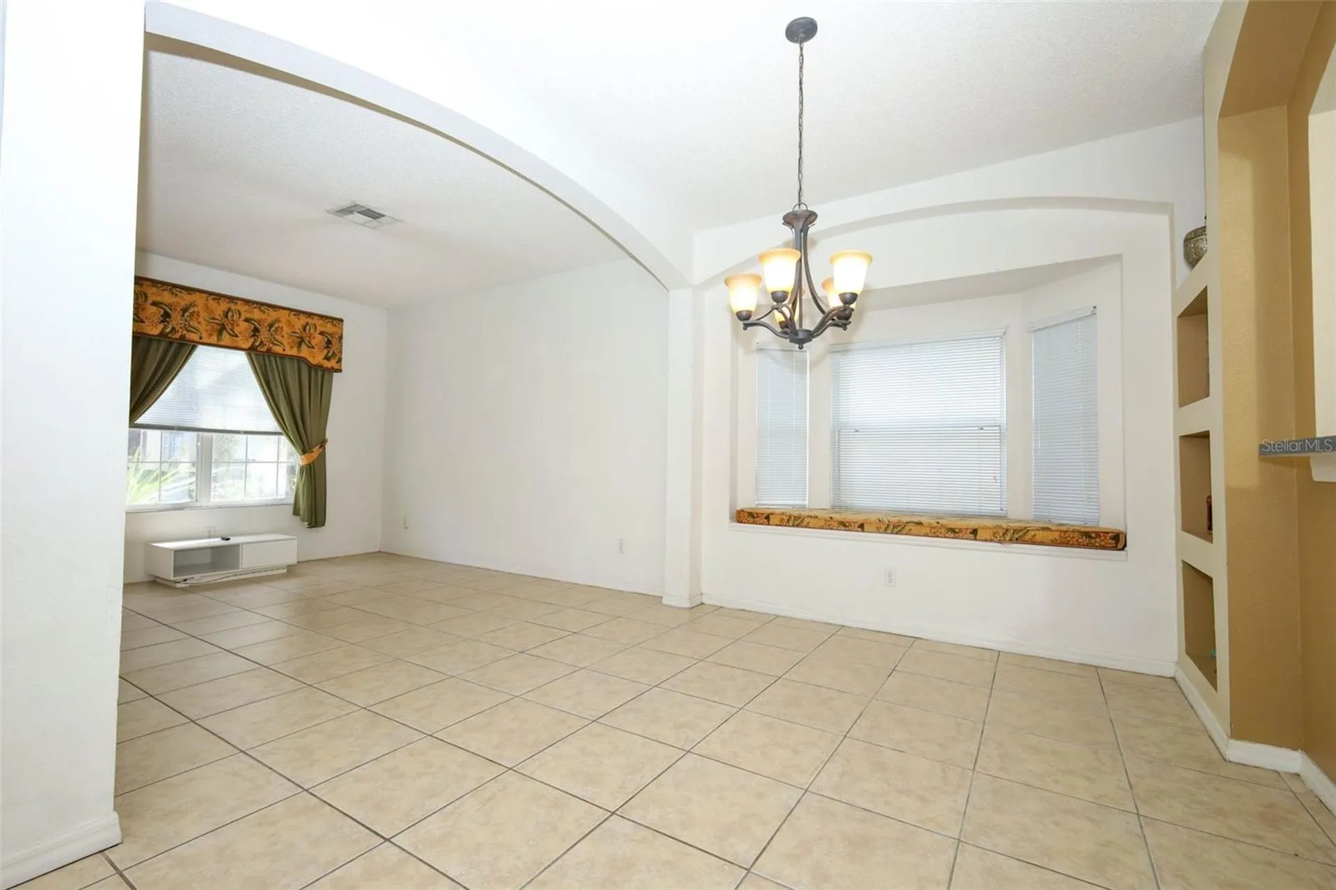 8449 Secret Key Cove Kissimmee FL 34747