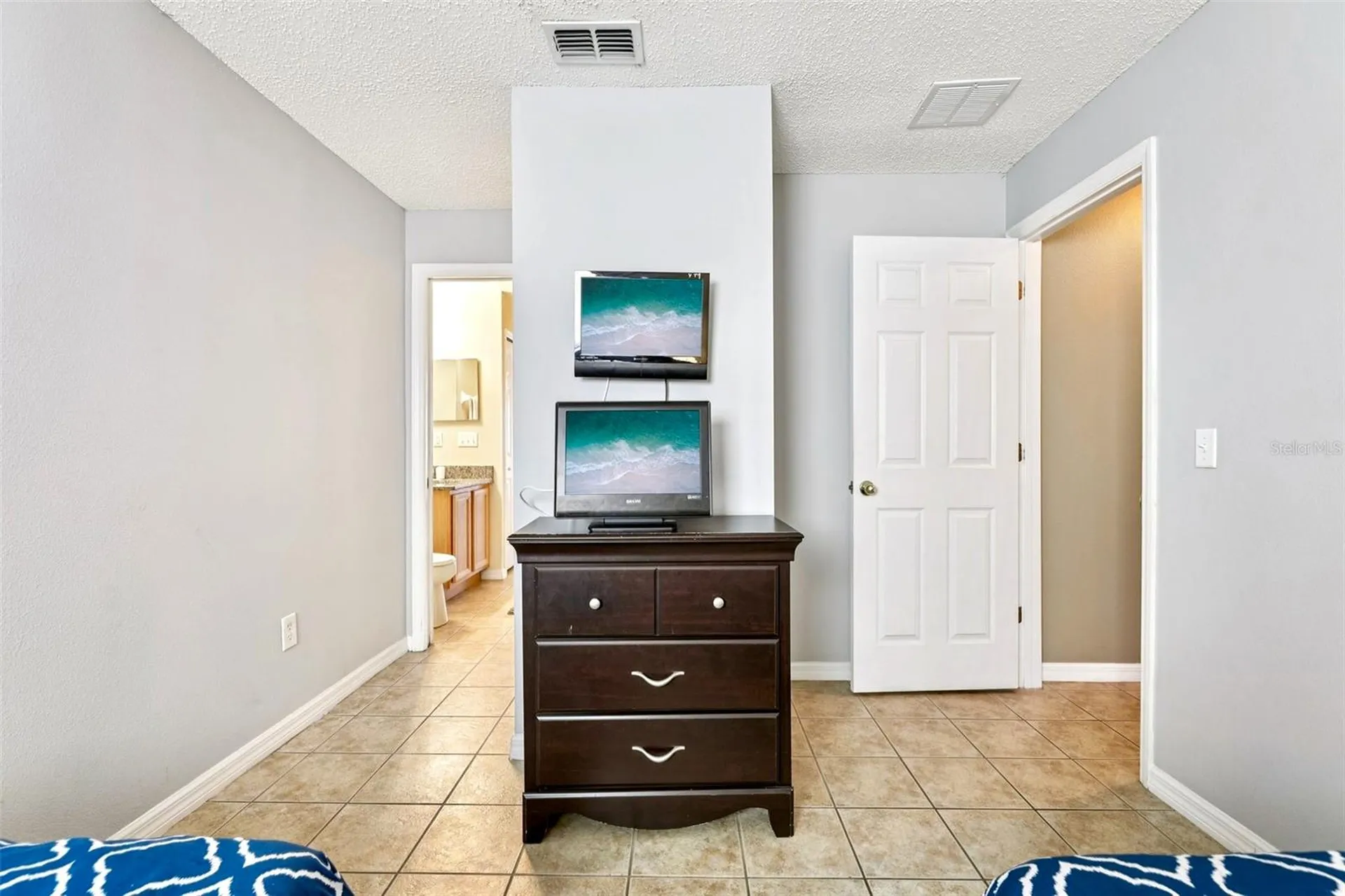 151 Hideaway Beach Lane Kissimmee FL 34746