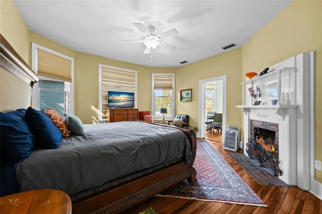 205 SE 7th Street Gainesville FL 32601