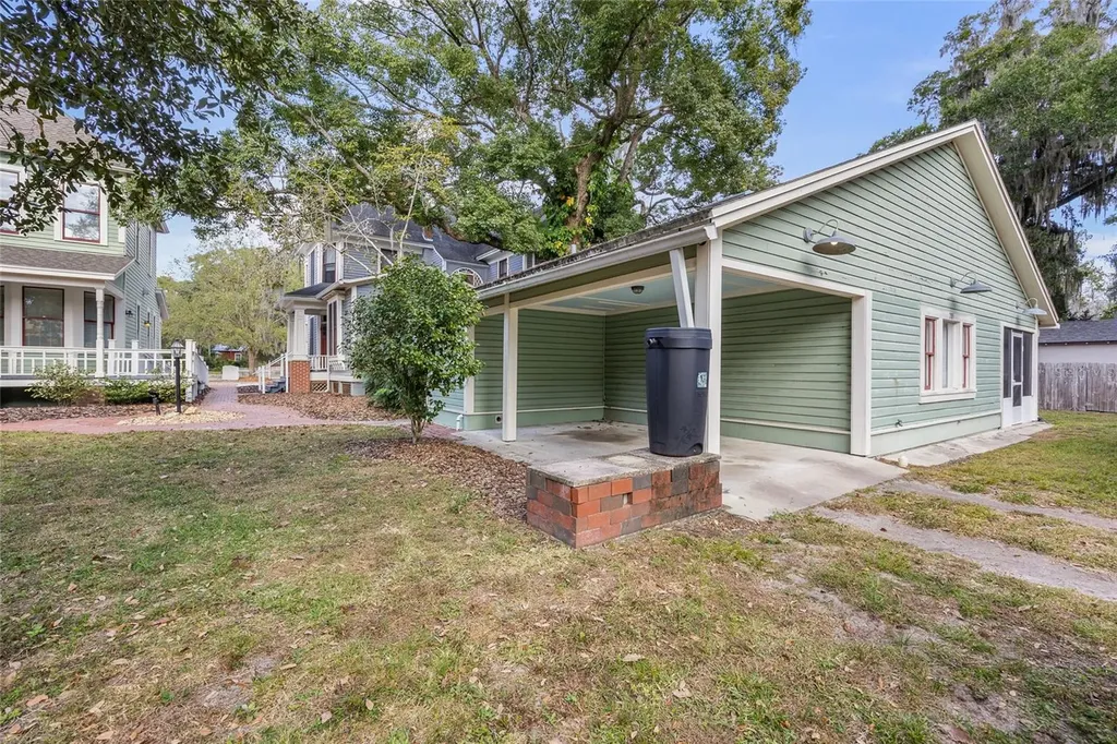 205 SE 7th Street Gainesville FL 32601